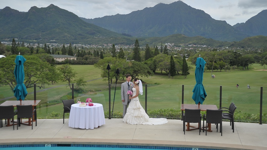 ハワイのカントリークラブでレセプションパーティー｜Lanikai Wedding